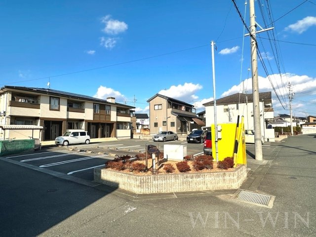 メゾン・リュミエールⅠの駐車場
