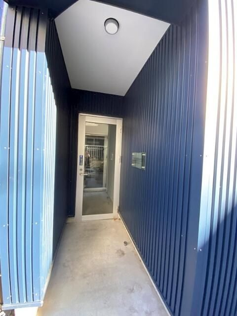カーサ・コスタ南千住のエントランス