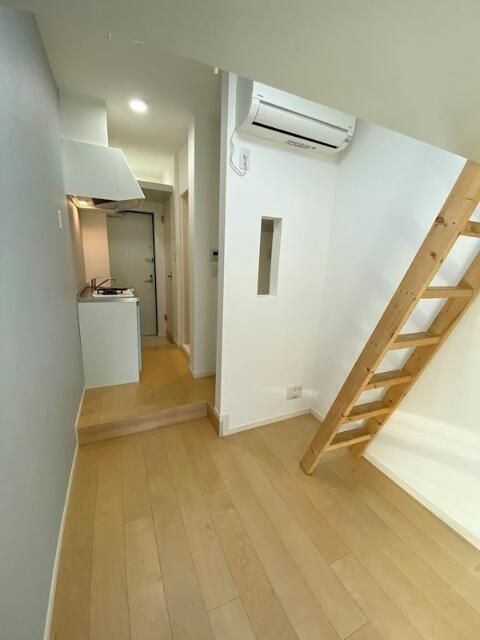 カーサ・コスタ南千住の居間・リビング