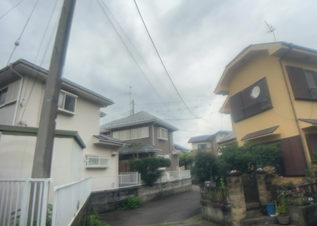 【展望】 | 土地の地勢が高台の場合、景色を綺麗にみることができ、景色にこだわってお家探ししている方におすすめです！また平坦地よりも風通しがいいというメリットがあります。デメリットもあるので是非現地でご確認下さい。