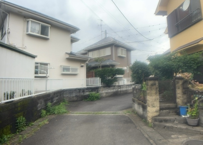 【展望】 | 眺望を気にして物件を探す場合、前面に建物が建っていないか現地で確認しましょう！前面に建物があると景色はもちろん、日当たりや風通しにも影響が出てきます。住んだ時のことを想像しながら現地見学をしましょう。