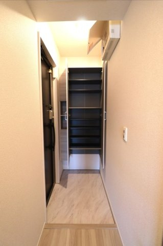 グラナーデ石神井台の玄関