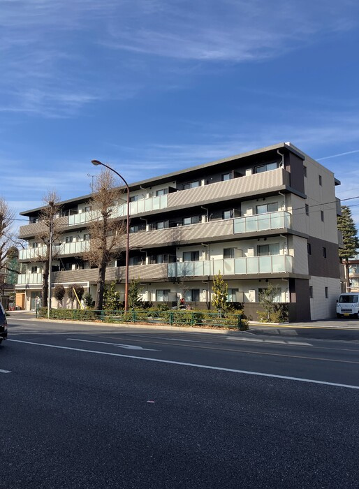 WHITE BIRCHの外観