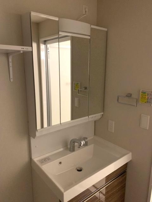 WHITE BIRCHの洗面所