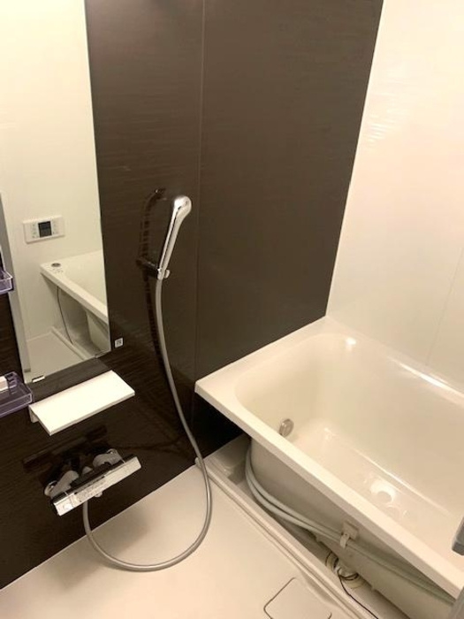 WHITE BIRCHの浴室