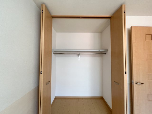 セジュール堂林 A棟の収納