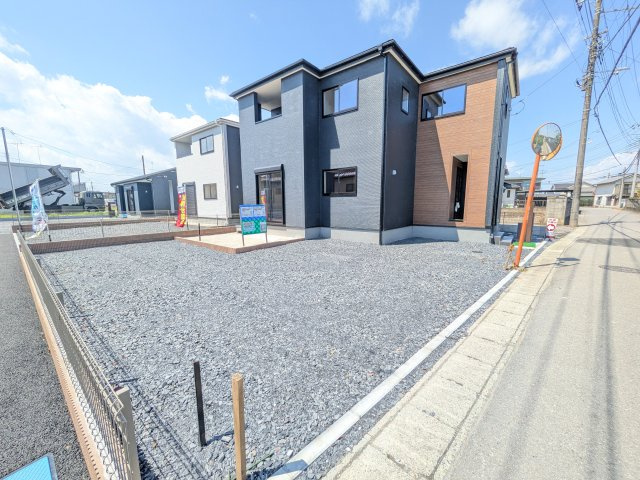 第1　常総市相野谷町　新築戸建て　3号棟の前面道路含む現地写真|現地案内会開催中です！ 平日のご見学も可能です。 お気軽にお問い合わせください♪ 【リアライズ不動産】 0297-86-8370まで♪