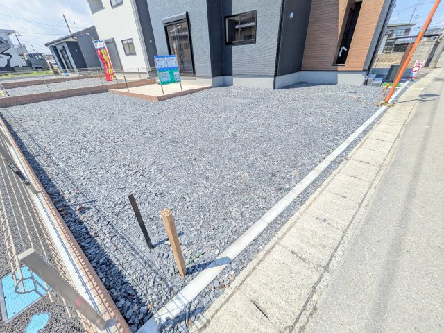 第1　常総市相野谷町　新築戸建て　3号棟の駐車場|駐車は4台可能です♪