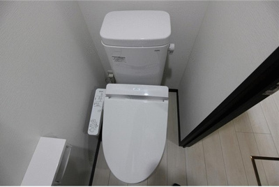 【トイレ】 | レーヴ・WARABI | ゆったりとした空間のトイレです