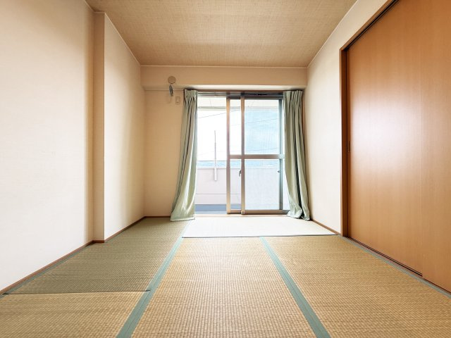 山陽ハイツの和室