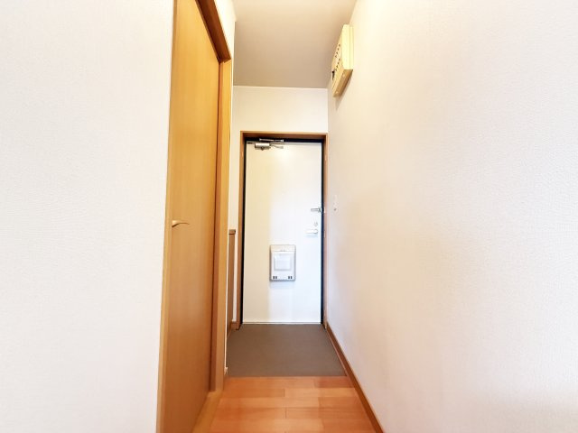 山陽ハイツの玄関