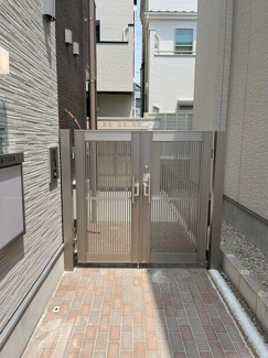 【エントランス】 | レキップ