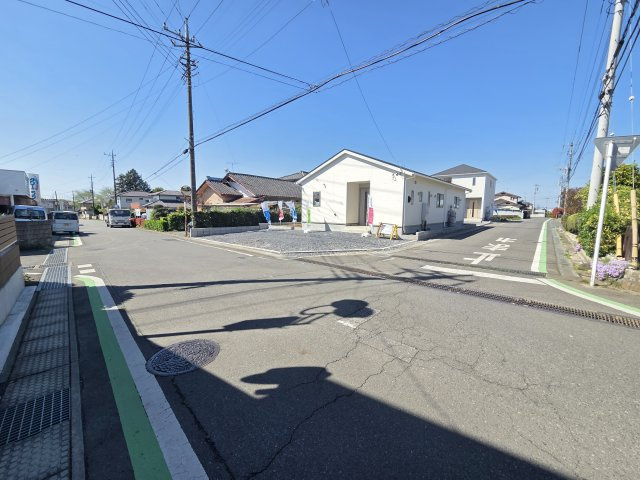 新築　前橋市粕川町新屋第1　2号棟　Cradle Gardenの前面道路含む現地写真|現地写真　北側前面道路幅員約6.6ｍ　東側前面道路幅員約6.1ｍ