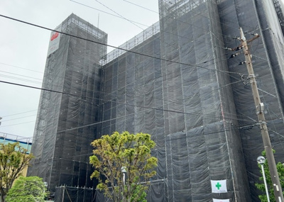 【構造・工法・仕様】 | 厚木栄町ハイツ | ＲＣ造、Reinforced Concreteは直訳すると補強されたコンクリートです。主に柱や梁・床・壁が鉄筋とコンクリートで構成おり、鉄筋を組んだ型枠にコンクリートを流し込んで固めたものを指します。