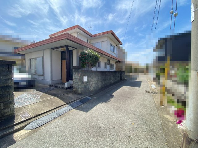 明石市藤が丘2丁目　土地の前面道路含む現地写真