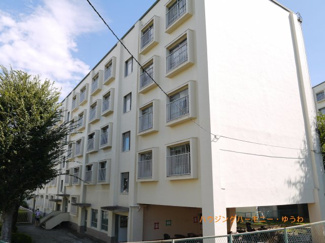 【外観】 | 穏やかな風と陽光を導き、プライバシーに配慮された設計プランを採用し、居住性を一段と心地よいものにしています。
