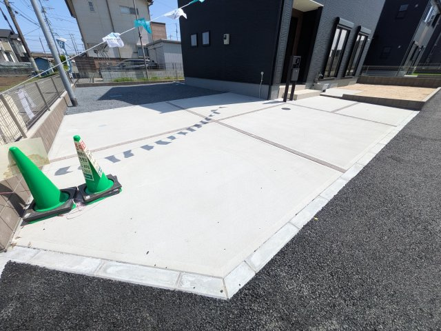 ひたちなか足崎　20期　新築戸建て　1号棟の駐車場|駐車は4台可能です♪