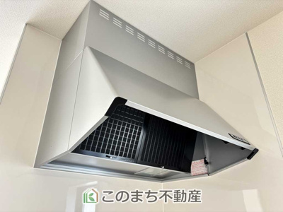 【設備】 | LiveleGarden.S　第9栃木岩舟町静　1号棟 | シンプルなレンジフード♪お料理の匂いもスッキリ♪シンプルデザインで掃除も簡単‼
