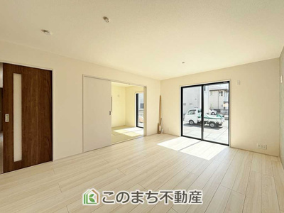 【居間・リビング】 | LiveleGarden.S　第9栃木岩舟町静　1号棟 | 開放感のある大きなリビング♪
