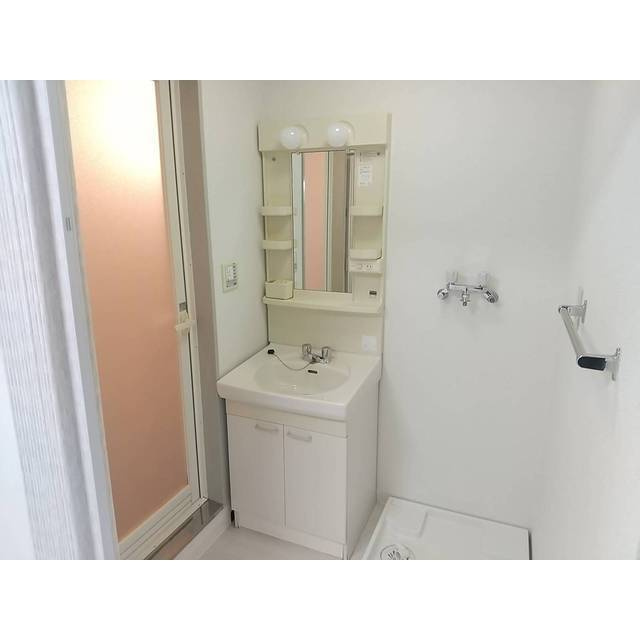 第2成城島田マンションの洗面所|広い洗面スペース