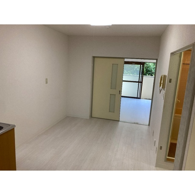 第2成城島田マンションの居間・リビング|使いやすい居間です