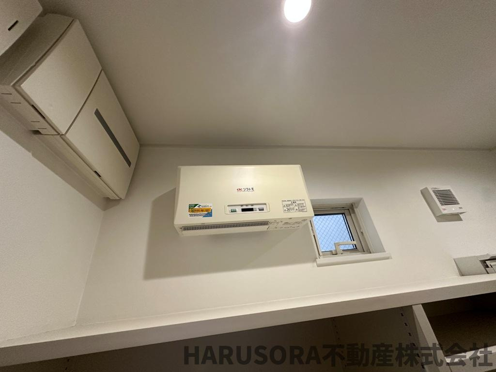 東大阪市御厨南2丁目　2階建の発電・温水設備