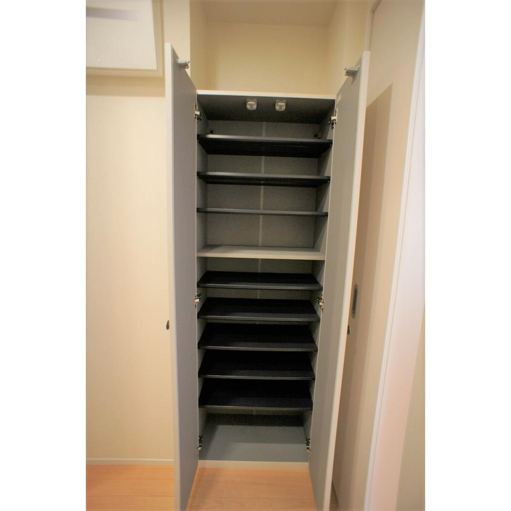 ＧＲＡＣＩＡＳ　ＣＡＭＩＮＯの収納|ちょっとした収納スペースも充実しています