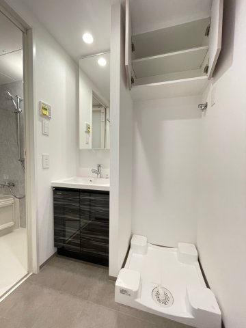 DIPS野方RESIDENCEの洗面所|明るい洗面所です