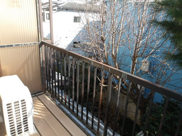 ハイツナナベのバルコニー|落ち着いた時間を過ごせるバルコニーです