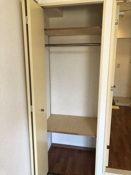 パークサイドピクチャー西心斎橋の収納