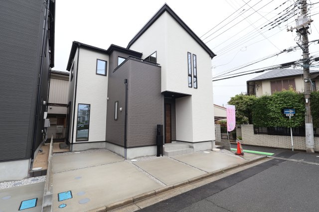 《仲介手数料無料》ふじみ野市上福岡５丁目8-7新築一戸建てグラファーレの外観|撮影日 2026年8月8日 12:00 曇り