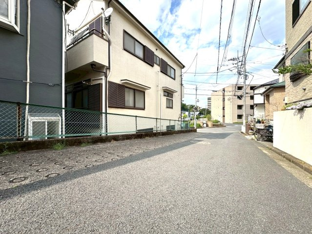 和光市白子１丁目　中古一戸建　東京メトロ有楽町線・副都心線　地下鉄成増の前面道路含む現地写真