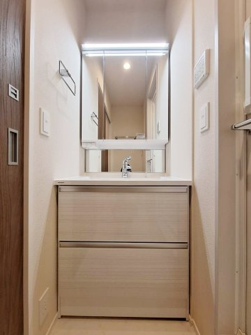 Ｙ’ｓ　Ｆ　Ｒｅｓｉｄｅｎｃｅ　Ⅰの玄関