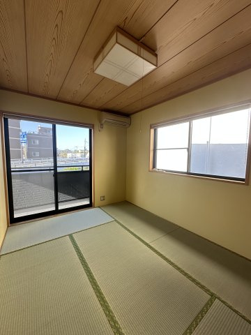 東九条河西町　戸建ての和室