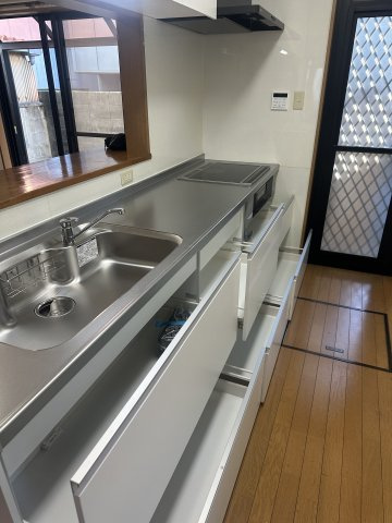 東九条河西町　戸建てのキッチン