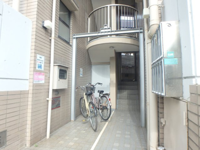 【エントランス】 | サンパレス２１高座 | 清潔なエントランスです