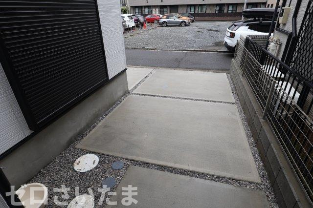 《仲介手数料無料》ふじみ野市上福岡５丁目8-7新築一戸建てグラファーレの駐車場