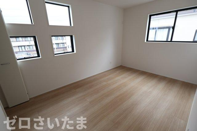 《仲介手数料無料》ふじみ野市上福岡５丁目8-7新築一戸建てグラファーレの洋室|2階 6.75帖