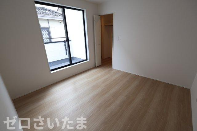 《仲介手数料無料》ふじみ野市上福岡５丁目8-7新築一戸建てグラファーレの洋室|2階 6.12帖