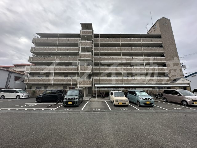 アフロディ布市の外観|外はこのようになっています