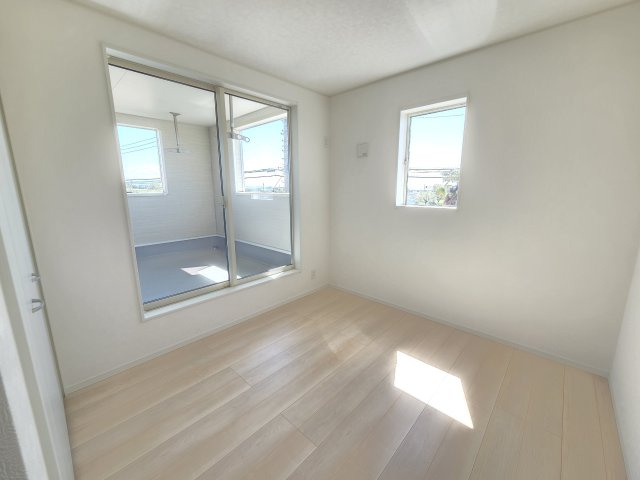 新築　前橋市粕川町新屋第2　3号棟　Cradle Gardenの洋室|現地写真　全居室収納付きなのでお部屋が片付きますね！