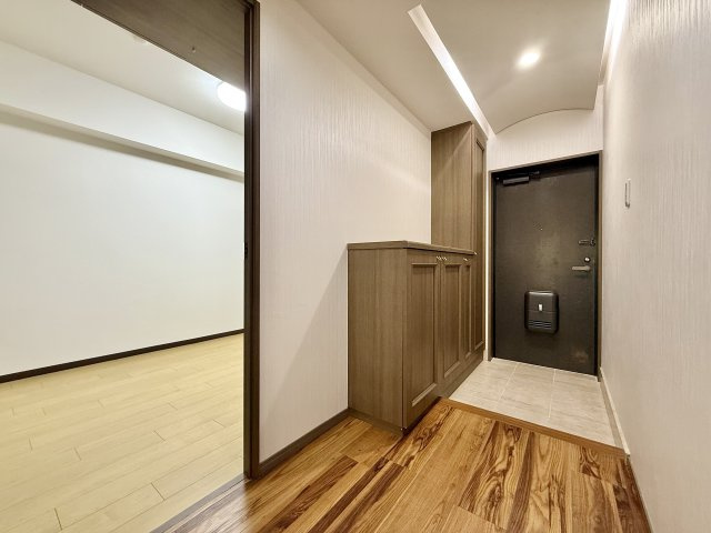 グローリアスヒルズ名東神丘町の玄関
