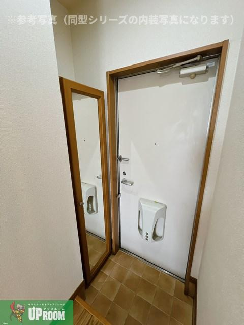 プレザントKの玄関