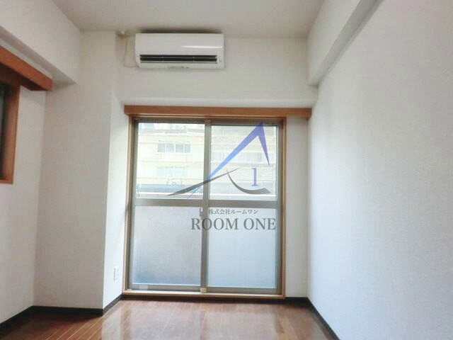 フェニックス日本橋三越前の居間・リビング|洋室のお部屋です。