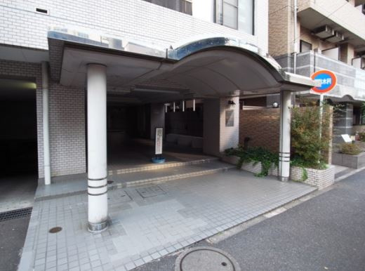 コスモシティ市ヶ谷のエントランス|コスモシティ市ヶ谷