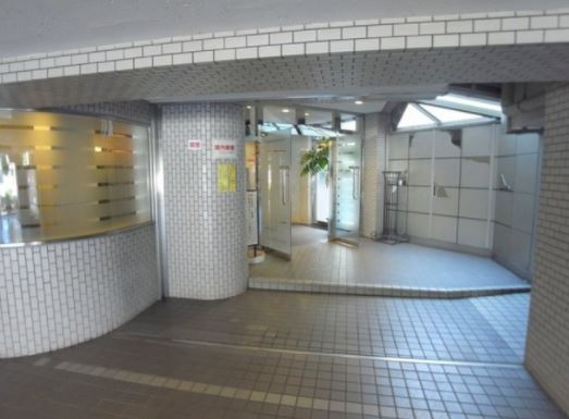 コスモシティ市ヶ谷のエントランス|コスモシティ市ヶ谷