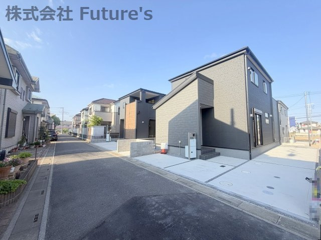 三郷市彦糸　新築戸建　全5棟　1号棟の前面道路含む現地写真|前面道路含む現地写真です。