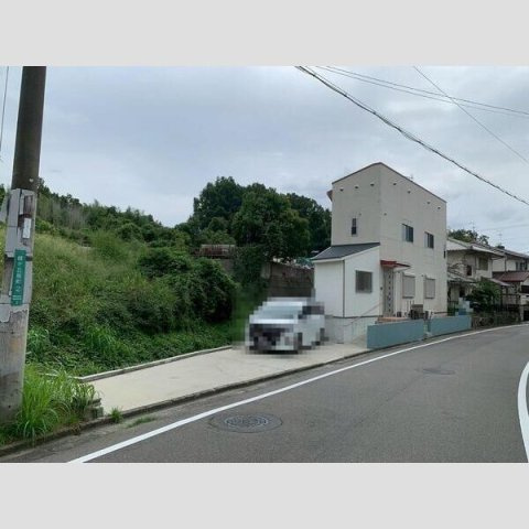 緑ケ丘戸建の駐車場