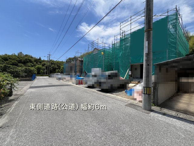 【前面道路含む現地写真】 | 南国市緑ケ丘３丁目/残り３区画