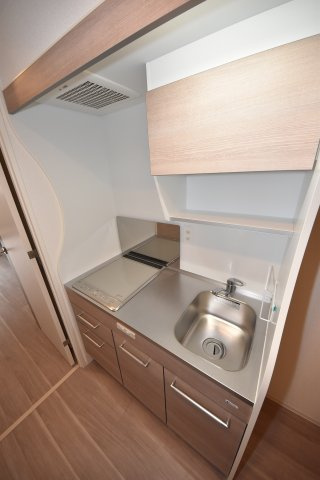 セレニテ日本橋プリエのキッチン